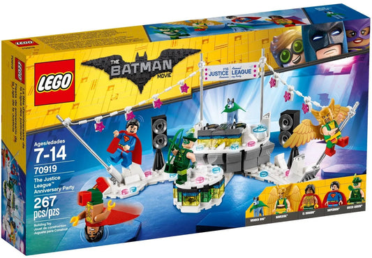LEGO Het Justice Team viert feest 70919 Batman LEGO BATMAN @ 2TTOYS | Official LEGO shopđđ„° LEGO âŹ. 35.99