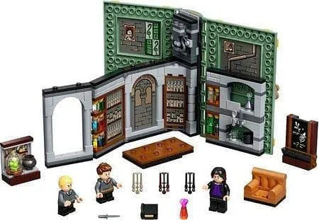 LEGO Zweinstein Moment boek: Toverdrankenles 76383 Harry Potter LEGO HARRY POTTER @ 2TTOYS | Official LEGO shopđđ„° LEGO âŹ. 39.99