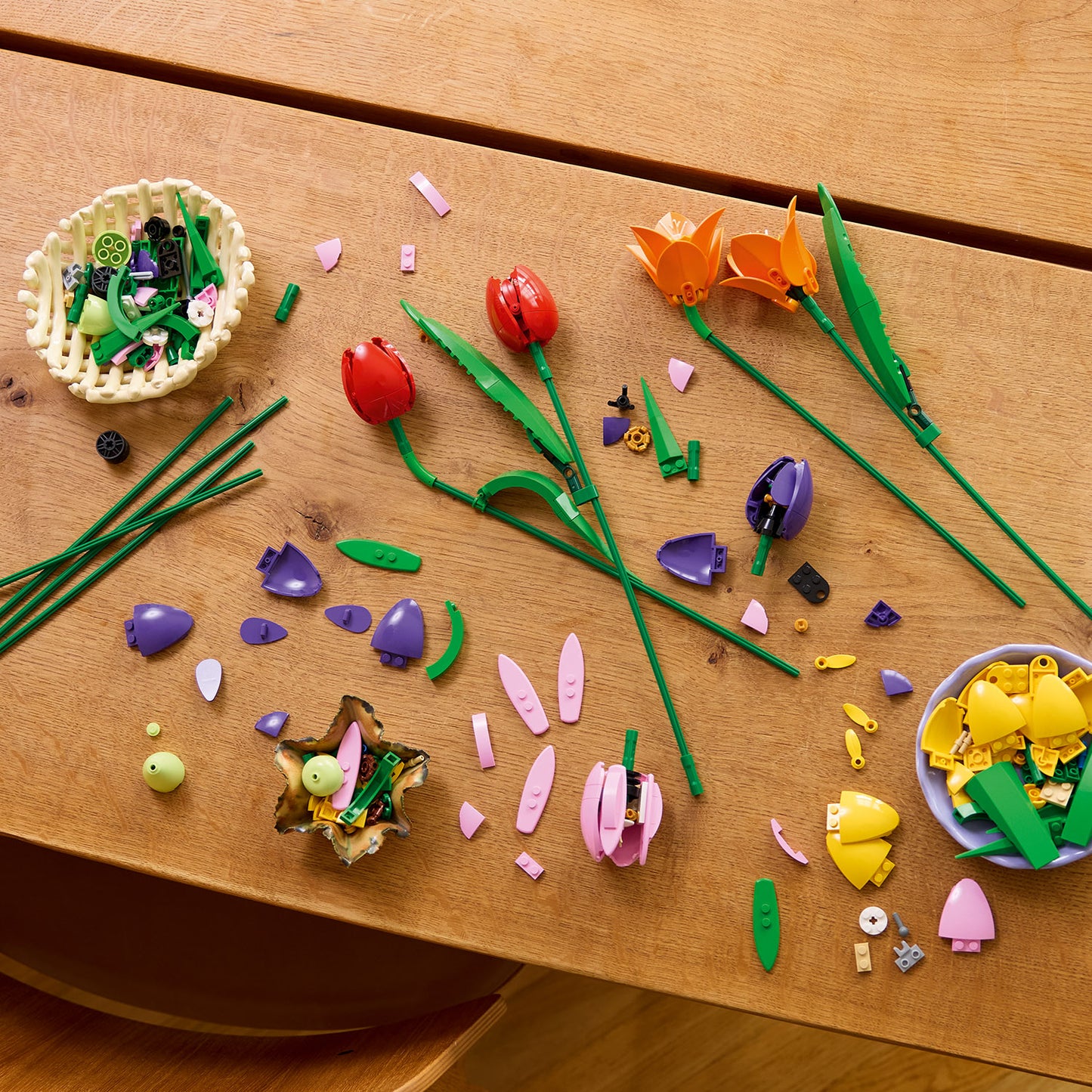 LEGO® Botanicals Boeket met Tulpen - Bloemendecoratie - Bouwset voor Volwassenen - Cadeautip - 11501