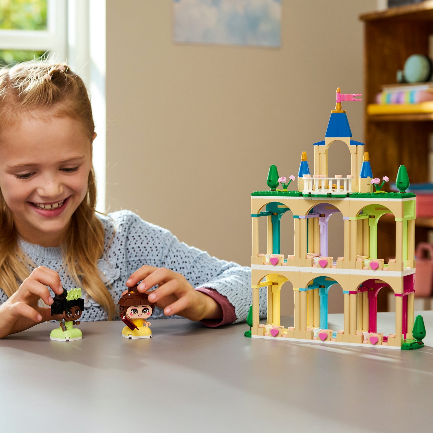 LEGO Disney Princess Mini Belle en Tiana met Kasteel Bouwbaar Speelgoed met Poppetjes 43291