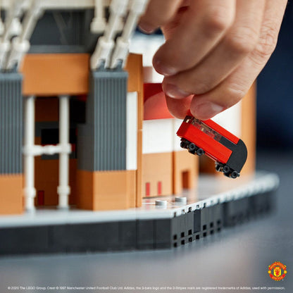 LEGO Manchester United Voetbal stadion 10272 Creator Expert