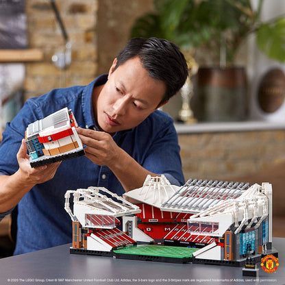 LEGO Manchester United Voetbal stadion 10272 Creator Expert